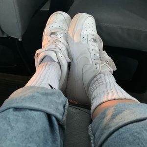 Meet your Posher, Nico